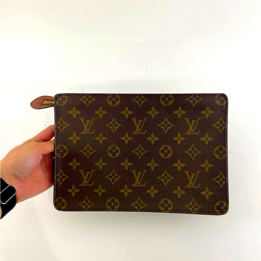 LOUIS VUITTON Monogram Pochette Homme Clutch Bag EUC🤎💛🤎💛TH0942